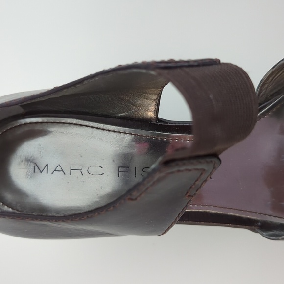 Cute brown patent Marc Fisher wedges - Picture 9 of 9